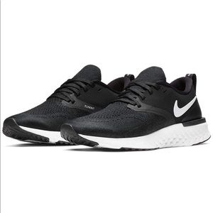 WOMEN'S NIKE ODYSSEY REACT FLYKNIT 2 RUNNING SHOES